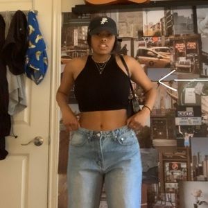 Babaton Ribbed Halter Top